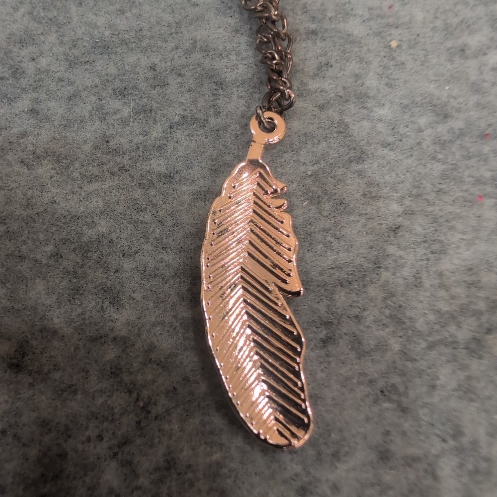 Rose Gold Tone Feather Pendant Necklace Adjustable Chain - Picture 3 of 5